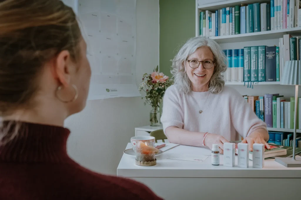 Gespräch Behandlung Einreibung nach Wegman/Hauschka